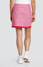 Load image in gallery viewer,Arti 17" Skort - Ditsy Floral