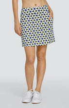 Carregue a imagem no visualizador da galeria,Iyanna 18" Skort - Nova Rush