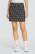 Cargar imagen en el visor de la galería, Mollie 17" Skort - Flourishing Palms