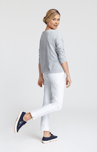 Load image in gallery viewer,Pantalón Mulligan Tobillero- Blanco - Tailgolf