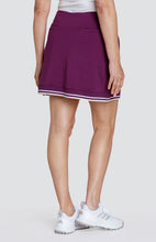 Cargar imagen en el visor de la galería, Sora Skort - Wineberry - Tailgolf
