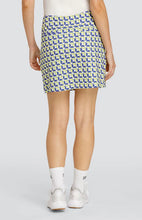 Cargar imagen en el visor de la galería, Nadja 17&quot; Skort - Kinetic
