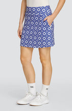 Carregue a imagem no visualizador da galeria,Iyanna 18&quot; Skort - Blithe
