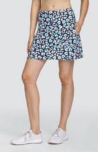 Load image in gallery viewer,Daylah 18&quot; Skort
