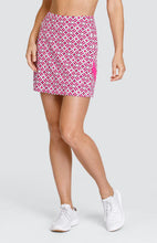 Cargar imagen en el visor de la galería, Rynleigh 18&quot; Skort - Labyrinth
