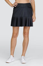 Cargar imagen en el visor de la galería, Reagan Skort - Snake - Tailgolf
