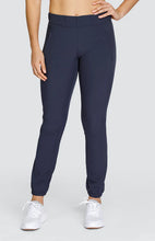 Carregue a imagem no visualizador da galeria,Yvie 30&quot; Jogger - Navy
