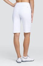 Cargar imagen en el visor de la galería, Pantalón Corto Sue - Blanco - Tailgolf
